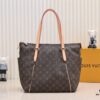 69305cb6f09edb6de4c4fe2d Exclusive Real Shot - Upgraded Version‼️ Double-Sided Color-Changing Yellow Leather, High Quality, Highly Acclaimed LV Louis Vuitton M56689, Original Mold Design