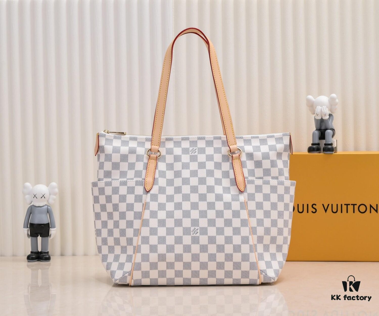 69305cbcf09edb6de4c4fe36 Exclusive Real-Shot - Upgraded Version‼️ LV Louis Vuitton M56689 Dual-Sided Color-Changing Yellow Leather, Original Mold, Premium Quality 👠👠