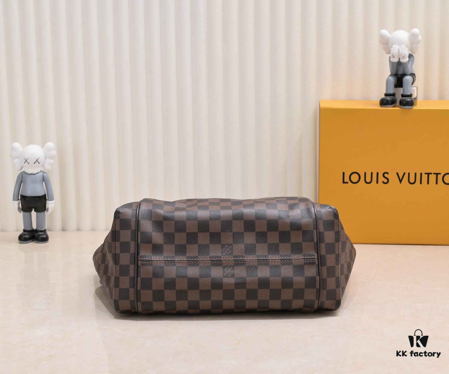 69305cc0f09edb6de4c4fe42 Exclusive Real Shot - Upgraded Version‼️ Double-Sided Color-Changing Yellow Leather, High Quality, Highly Acclaimed LV Louis Vuitton M56689, Original Mold Design