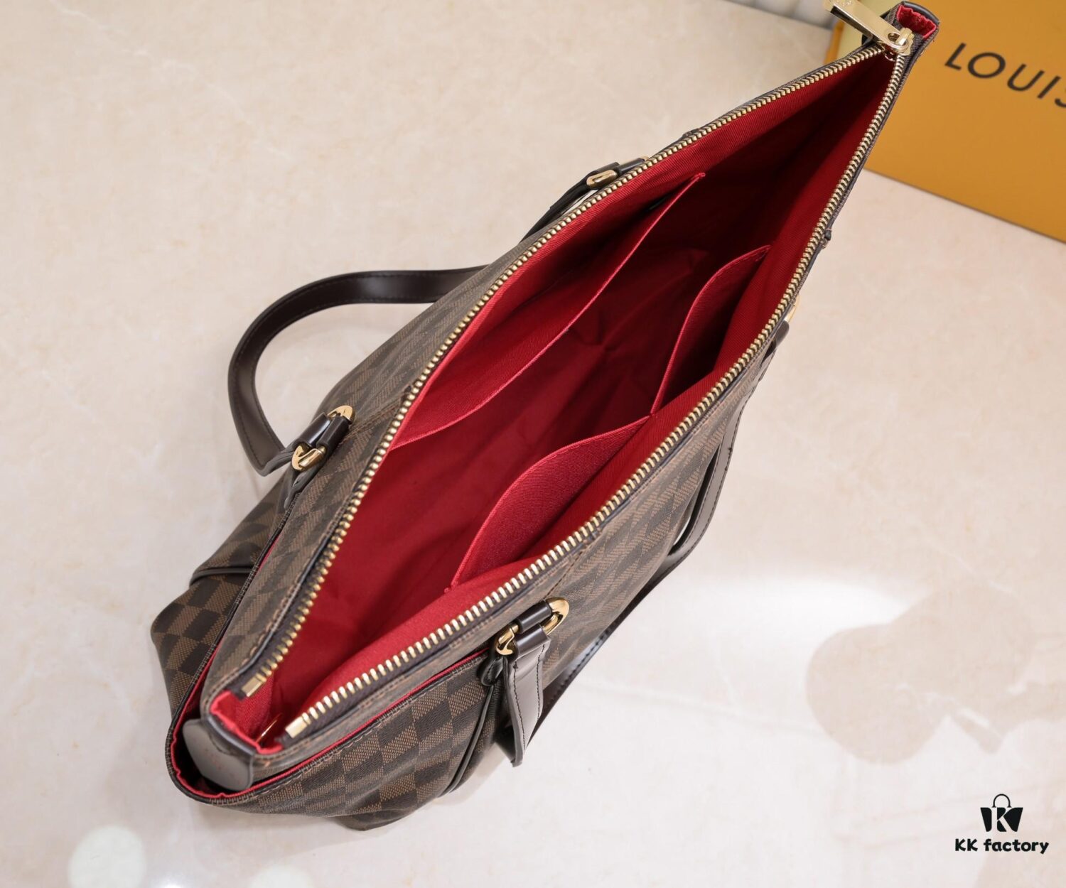 69305cc2f09edb6de4c4fe45 Exclusive Real Shot - Upgraded Version‼️ Double-Sided Color-Changing Yellow Leather, High Quality, Highly Acclaimed LV Louis Vuitton M56689, Original Mold Design