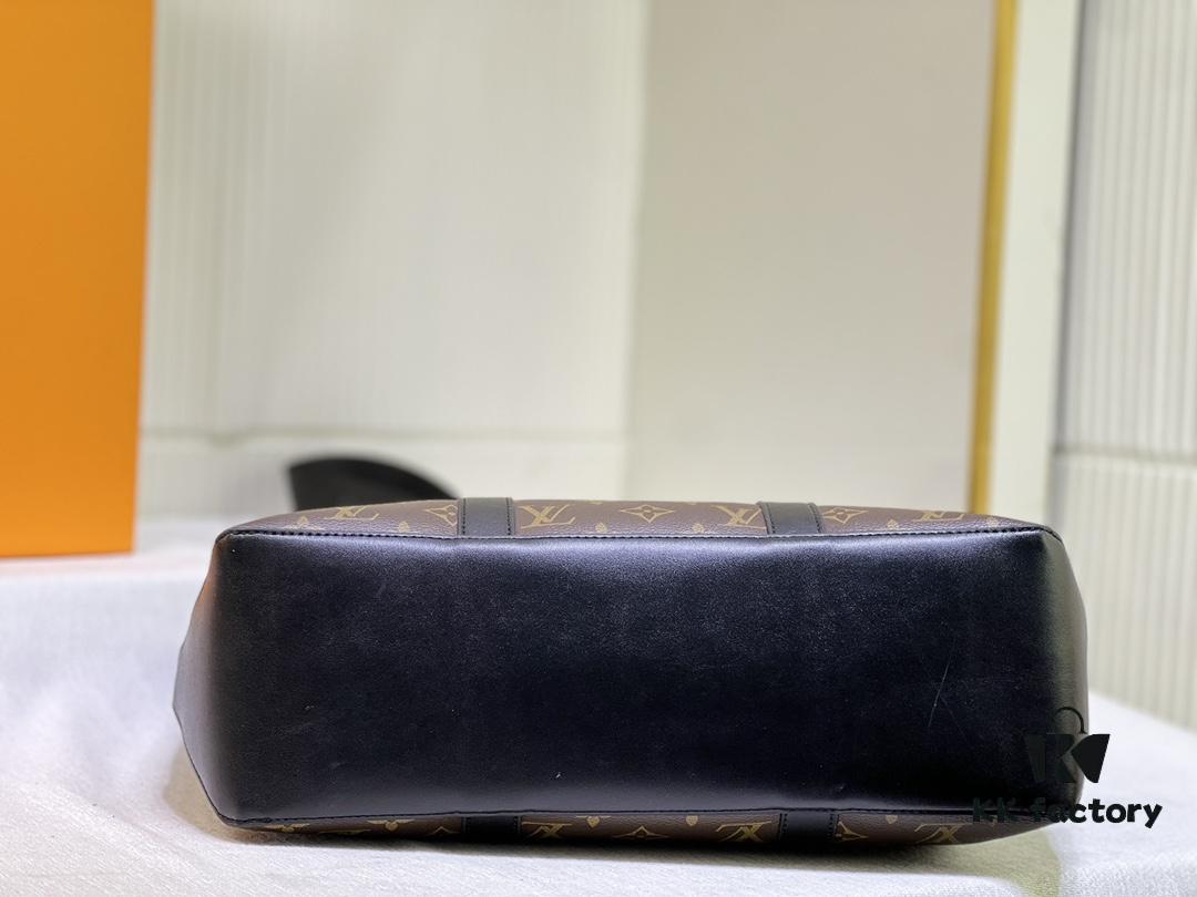 69305cc4f09edb6de4c4fe4a Upgraded Original Week-End Tote M45734 M45733 Louis Vuitton Classic Week-End Bag in Monogram Macassar Canvas with Exterior Phone Pocket