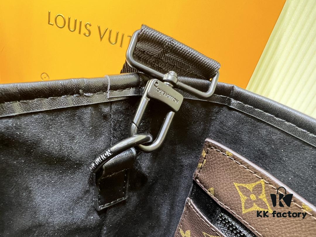 69305cc9f09edb6de4c4fe56 Upgraded Original Week-End Tote M45734 M45733 Louis Vuitton Classic Week-End Bag in Monogram Macassar Canvas with Exterior Phone Pocket