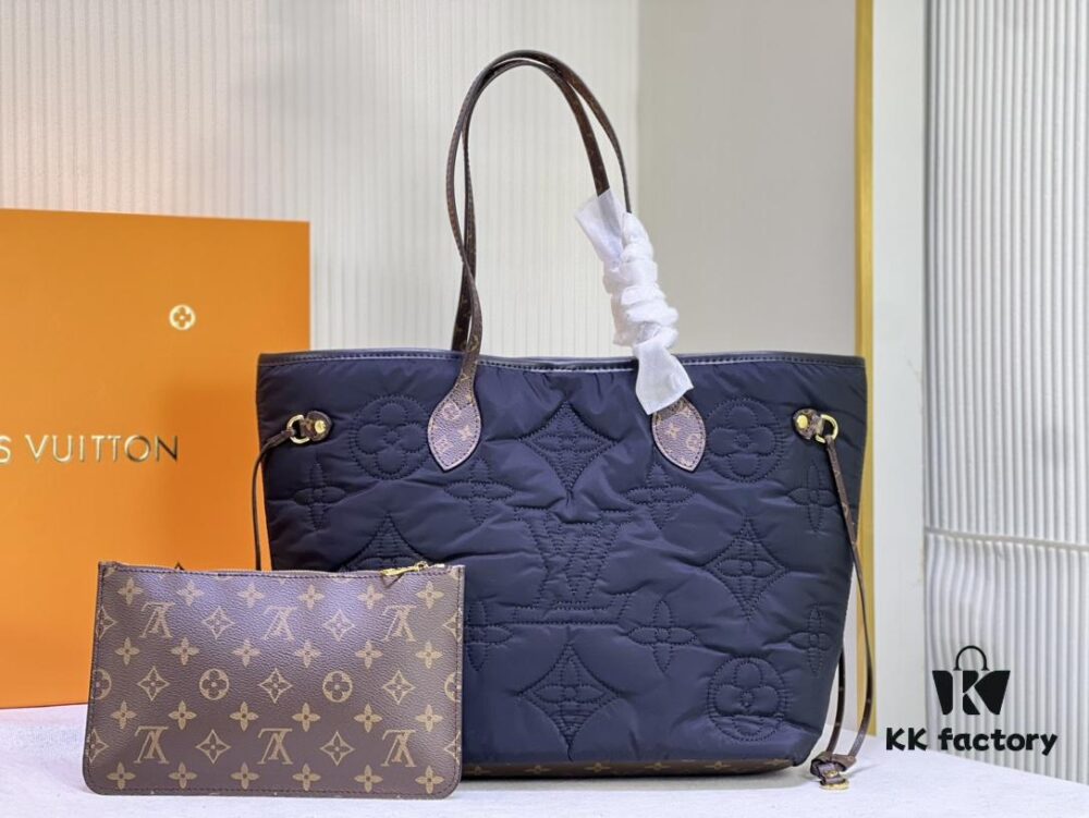 69305cdef09edb6de4c4fe80 Upgraded Premium Quality M40995 M21090 Down Fabric Medium Shopping Bag Louis Vuitton Reimagines the Iconic Neverfull Tote, Exploring Refined Interior Details