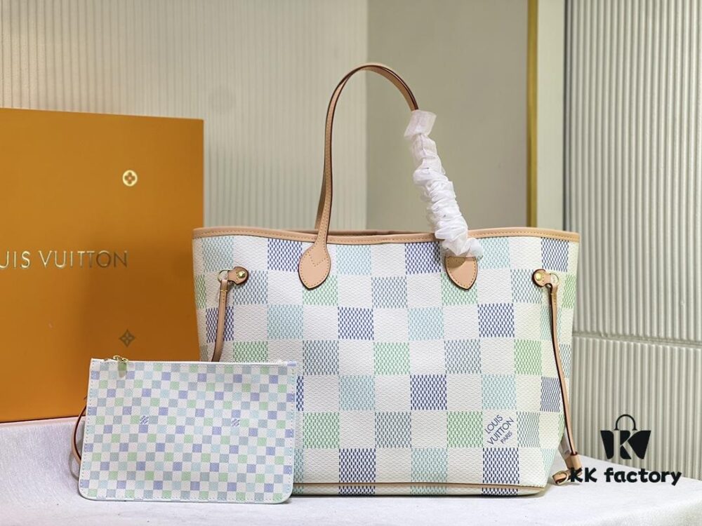 69305ce8f09edb6de4c4fe93 M40995 Medium Shopping Bag 💋💋 Louis Vuitton New Neverfull, A Fresh Take on a Classic Handbag