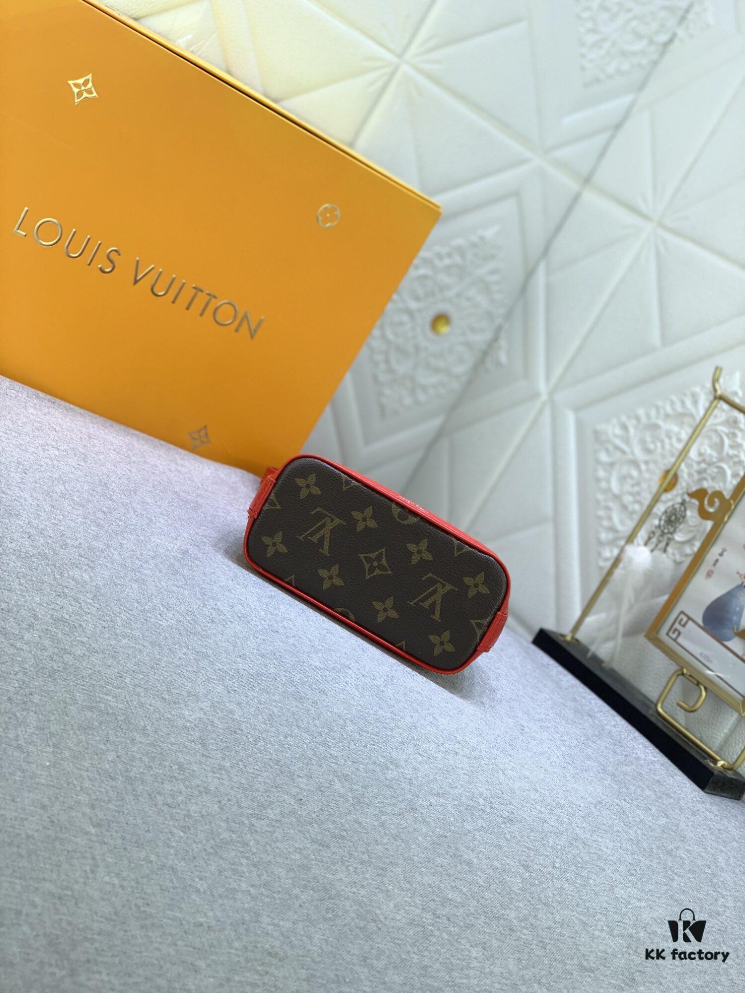 69305cfcf09edb6de4c4feb8 Upgraded Original 【Louis Vuitton Alma Nano Shell Bag】M82717 Monogram