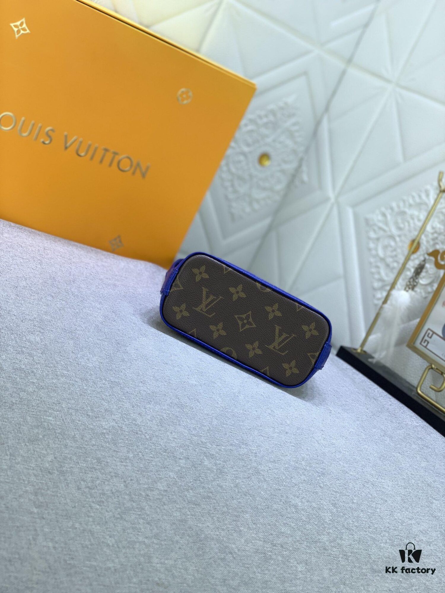 69305cfff09edb6de4c4febd Upgraded Original 【Louis Vuitton Alma Nano Shell Handbag】M82717 Monogram