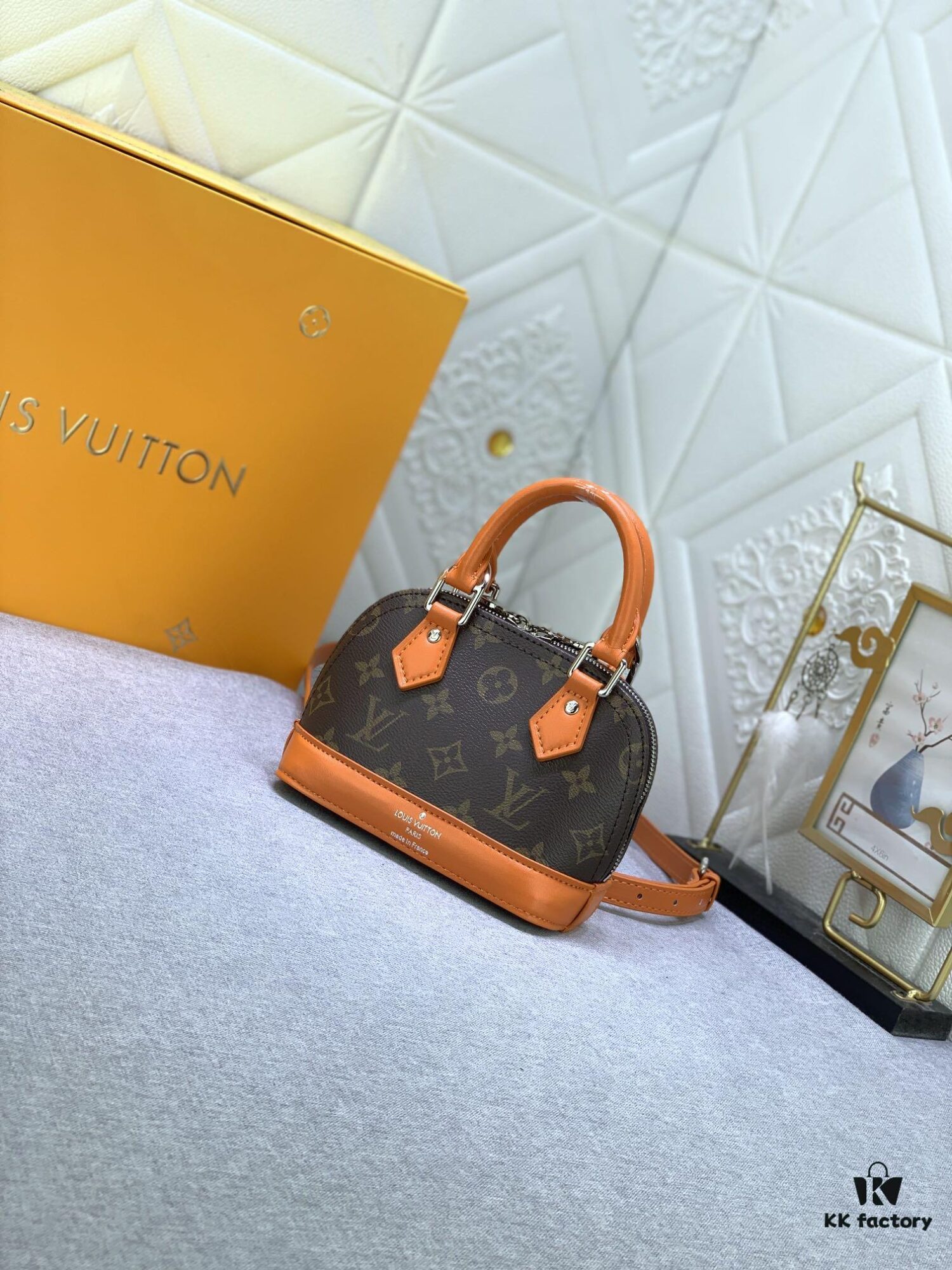 69305d06f09edb6de4c4fec8 Upgraded Original 【Alma Nano Shell Handbag】M82717 Vintage
