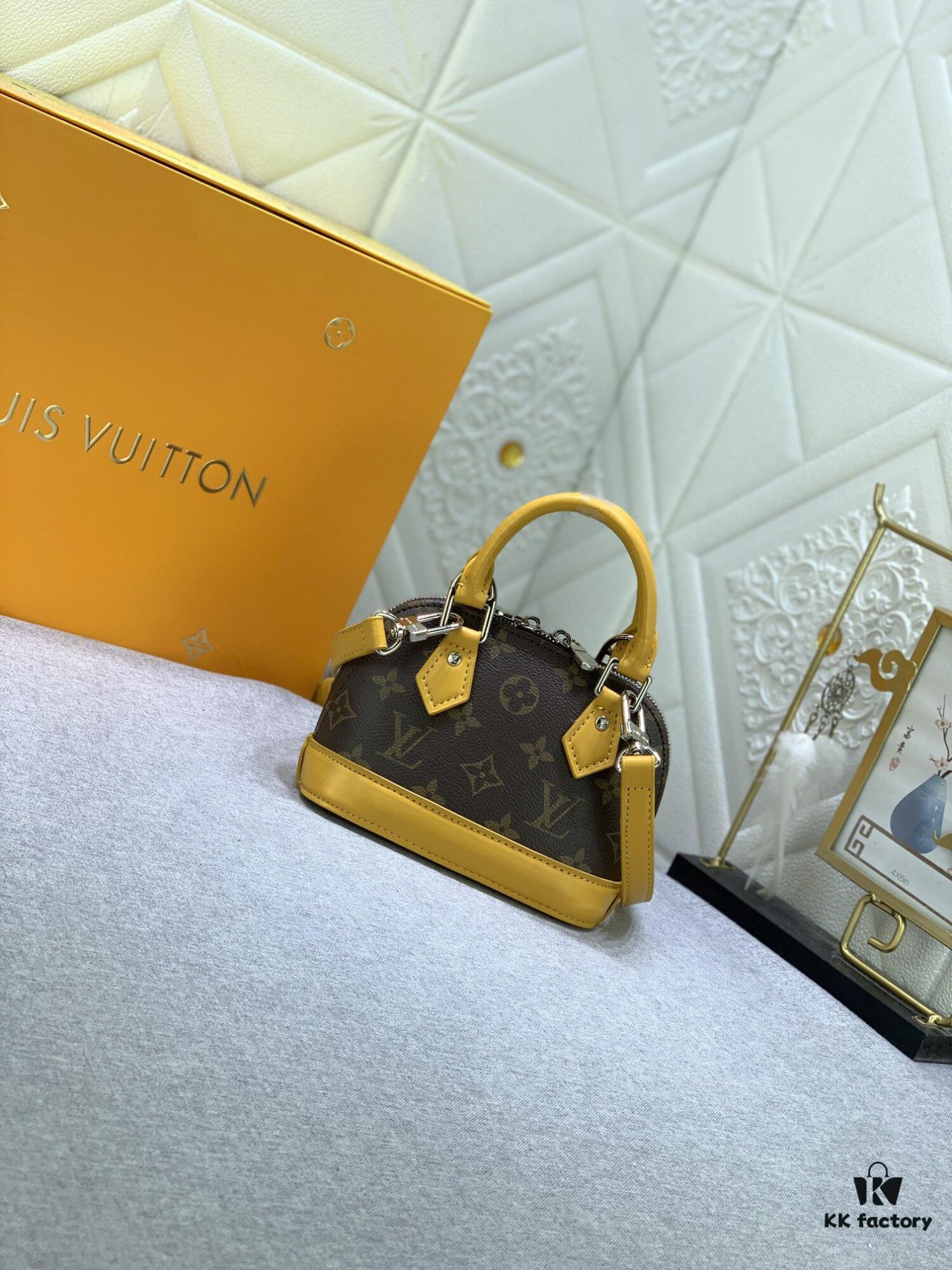 Upgraded Original 【Louis Vuitton Alma Nano Shell Bag】M82717 Monogram