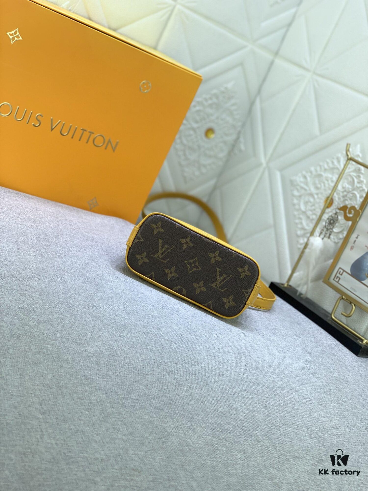 Upgraded Original 【Louis Vuitton Alma Nano Shell Bag】M82717 Monogram