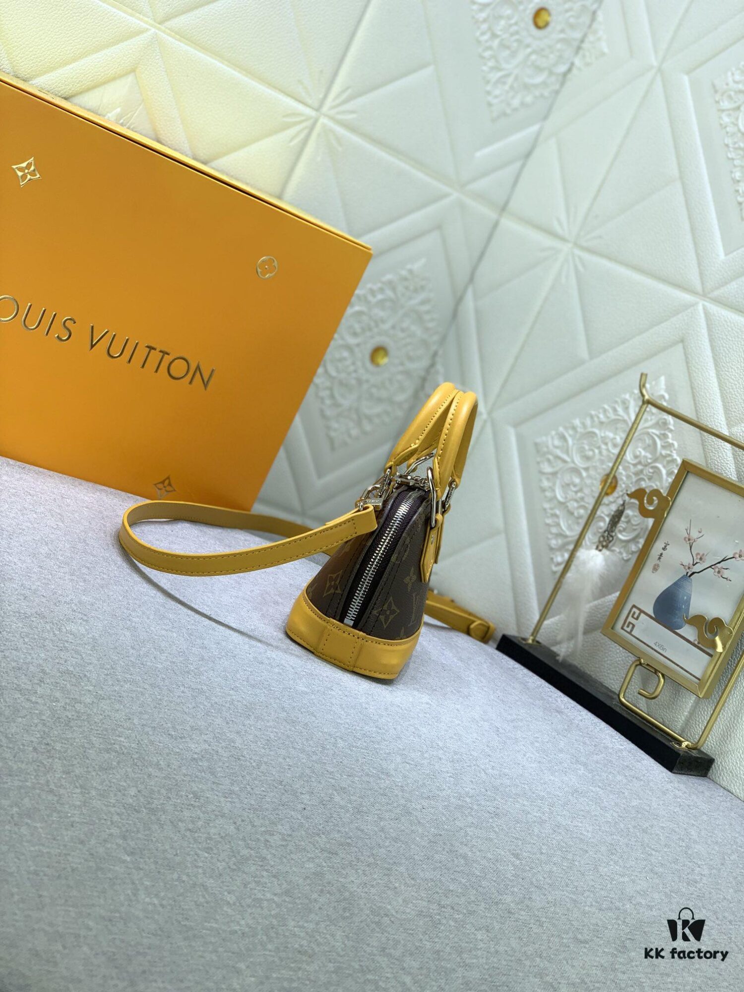 Upgraded Original 【Louis Vuitton Alma Nano Shell Bag】M82717 Monogram