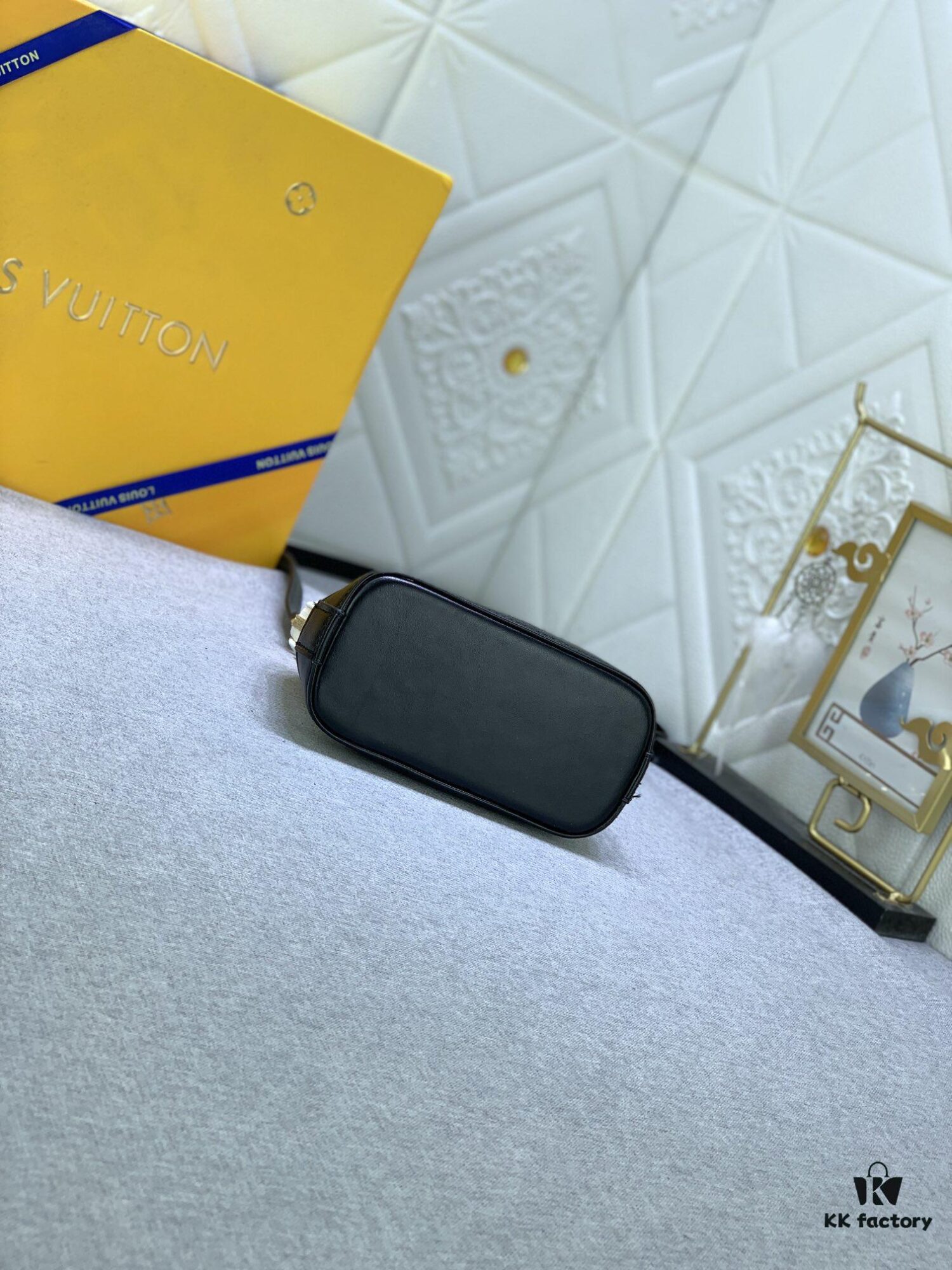 69305d5af09edb6de4c4ff5d Upgraded Original 【Louis Vuitton Alma Nano Shell Bag】M82717 Monogram M46895 White Flower