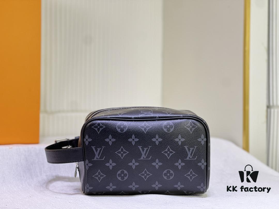 69305d63f09edb6de4c4ff71 Exclusive Real Shot M83113 Black Flower M83112 Aged Flower Brand New Locker Dopp Kit