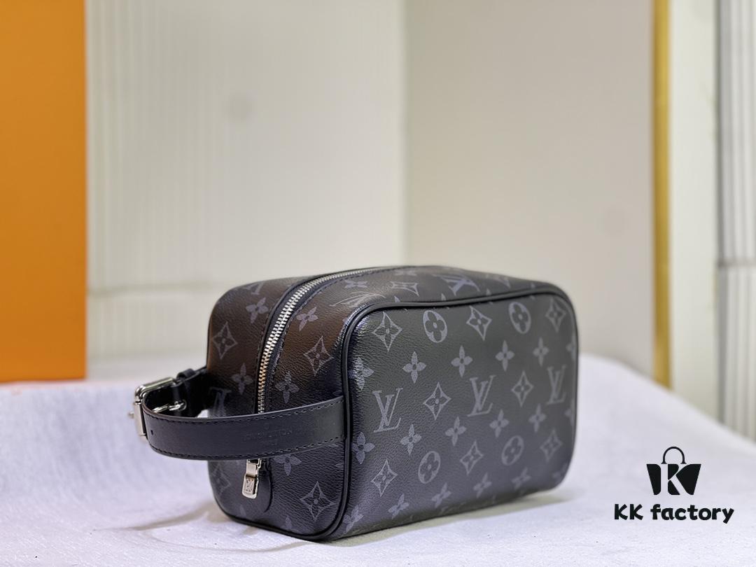 69305d64f09edb6de4c4ff72 Exclusive Real Shot M83113 Black Flower M83112 Aged Flower Brand New Locker Dopp Kit