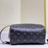 69305d66f09edb6de4c4ff78 Exclusive Real Shot M83113 Black Flower M83112 Aged Flower Brand New Locker Dopp Kit