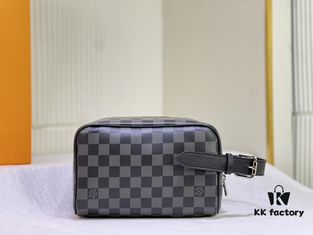 69305d6af09edb6de4c4ff7d Exclusive Real Photo M83113 Black Flower M83112 Aged Flower Brand New Locker Dopp Kit