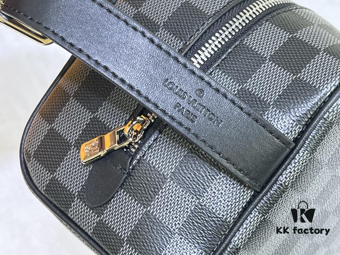 69305d6bf09edb6de4c4ff81 Exclusive Real Photo M83113 Black Flower M83112 Aged Flower Brand New Locker Dopp Kit