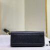 69305d72f09edb6de4c4ff90 M22311 Black M23637 Beige Top-Quality Original Stock Lock & Go Handbag