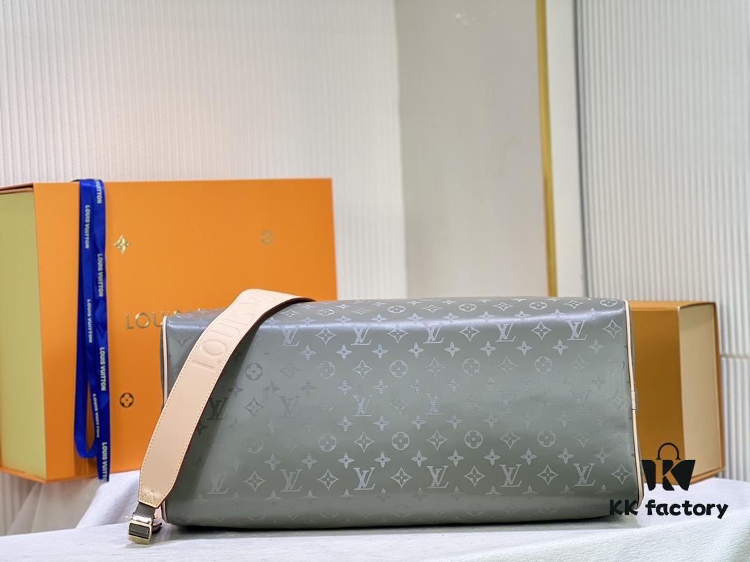69305d7af09edb6de4c4ff9f New Arrival 😍😍 High-End Quality 👍 Original Keepall 50 Travel Duffel Bag, Special Edition Design Inspired by the 2018-19 Men's Fashion Show. Grey Monogram Titanium Canvas Body with Natural Cowhide Trims, Textile Handles and Detachable Leather Shoulder Strap Embossed with Louis Vuitton Logo. Model No.: 43886 43885 Size: 50x29x23