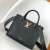 69305d7ff09edb6de4c4ffa8 M23437 Beige M22311 Black M23637 Off-White Top Quality Original Order This Lock & Go Bag Conveys Fashion Style with Stylish Design and Exquisite Details