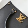 69305d82f09edb6de4c4ffad M23437 Beige M22311 Black M23637 Off-White Top Quality Original Order This Lock & Go Bag Conveys Fashion Style with Stylish Design and Exquisite Details