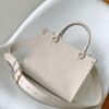 69305d85f09edb6de4c4ffb0 M23437 Beige M22311 Black M23637 Off-White Top-Quality Original Order This Lock & Go Handbag Conveys Fashion Trends with Stylish Design and Exquisite Details