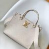 69305d88f09edb6de4c4ffb5 M23437 Beige M22311 Black M23637 Off-White Top-Quality Original Order This Lock & Go Handbag Conveys Fashion Trends with Stylish Design and Exquisite Details