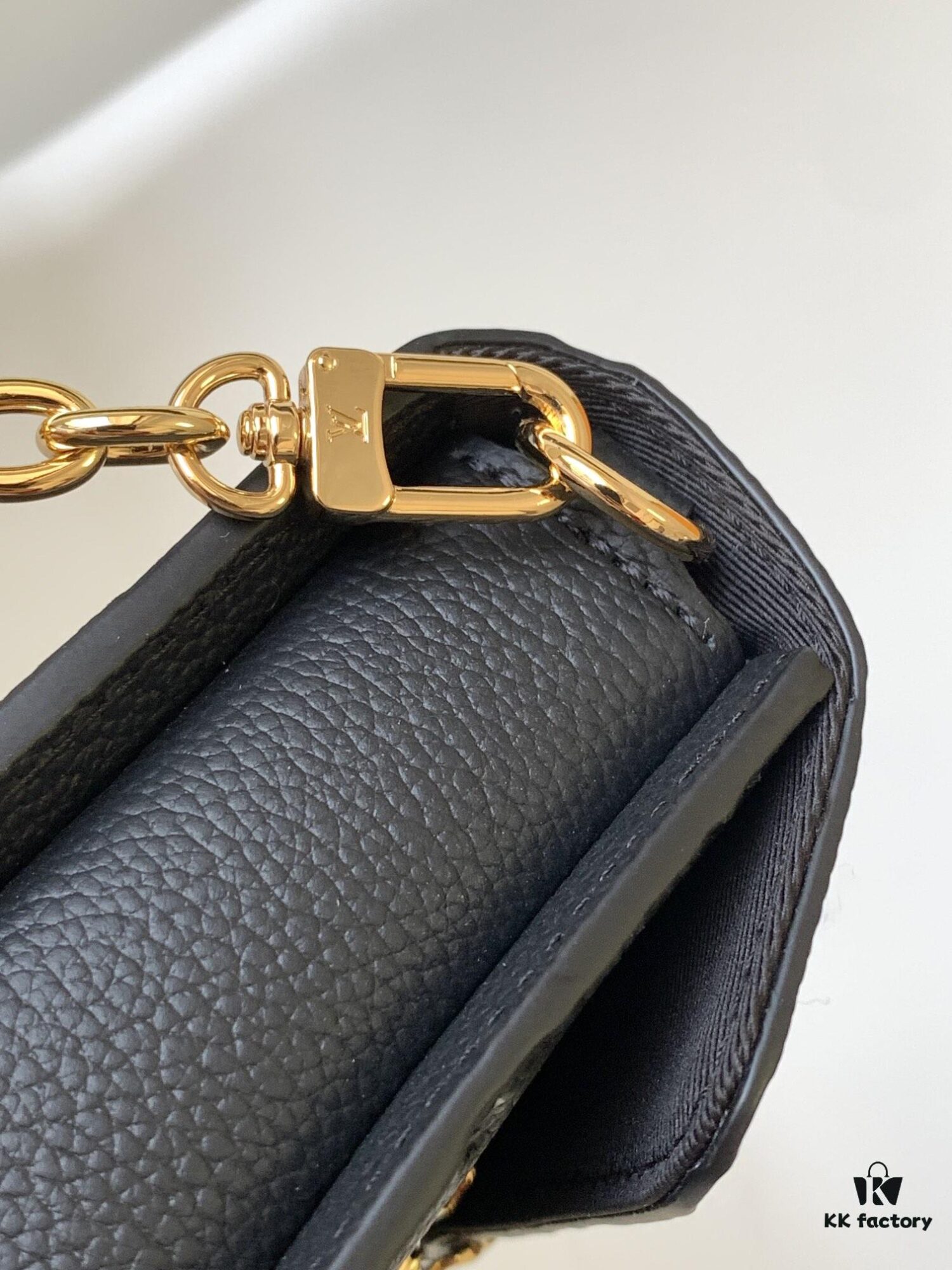 69305d8df09edb6de4c4ffbe Wallet On Chain Metis Chain Bag in Black M82637 and White M82836