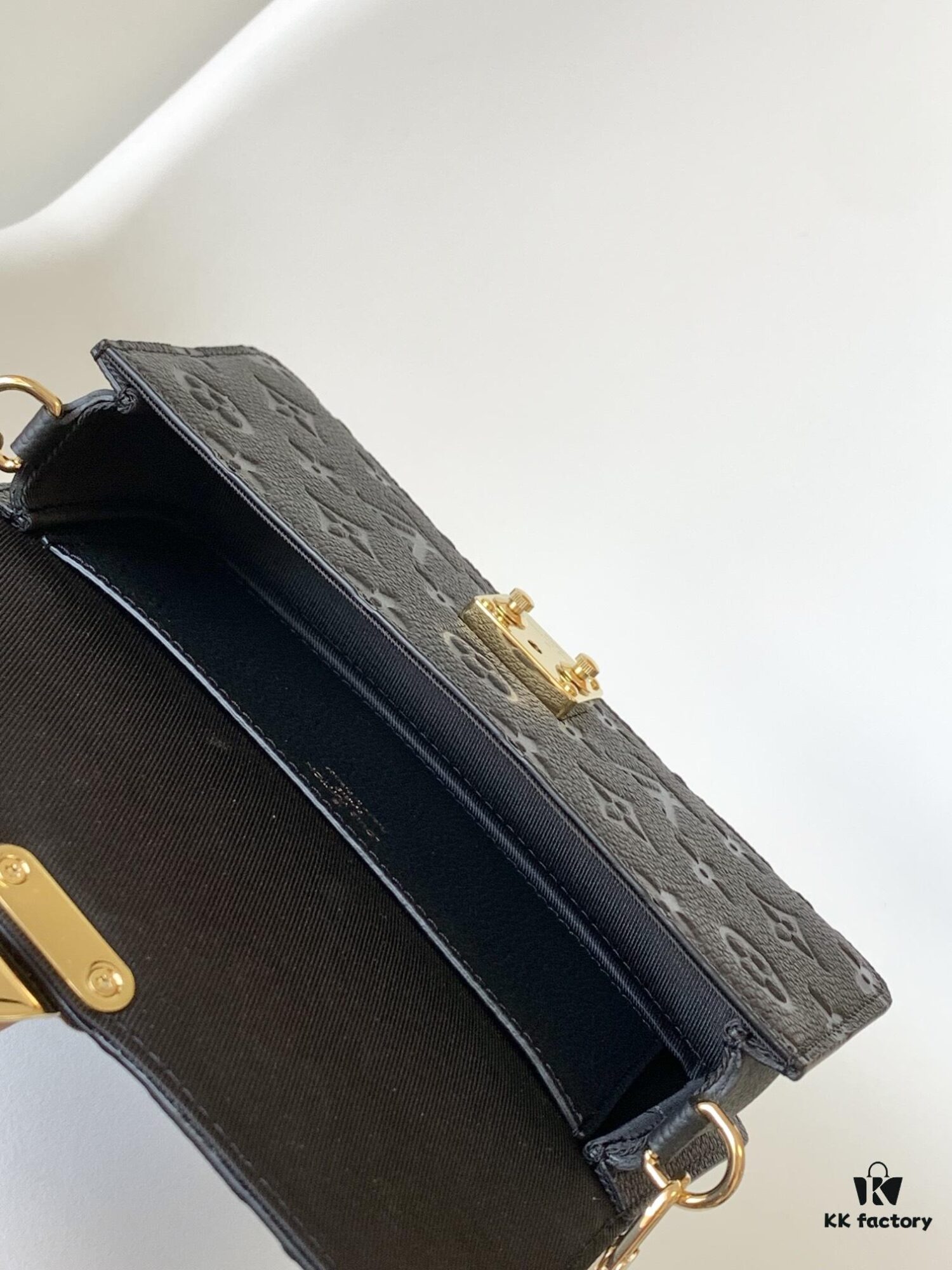 69305d8ef09edb6de4c4ffc3 Wallet On Chain Metis Chain Bag in Black M82637 and White M82836