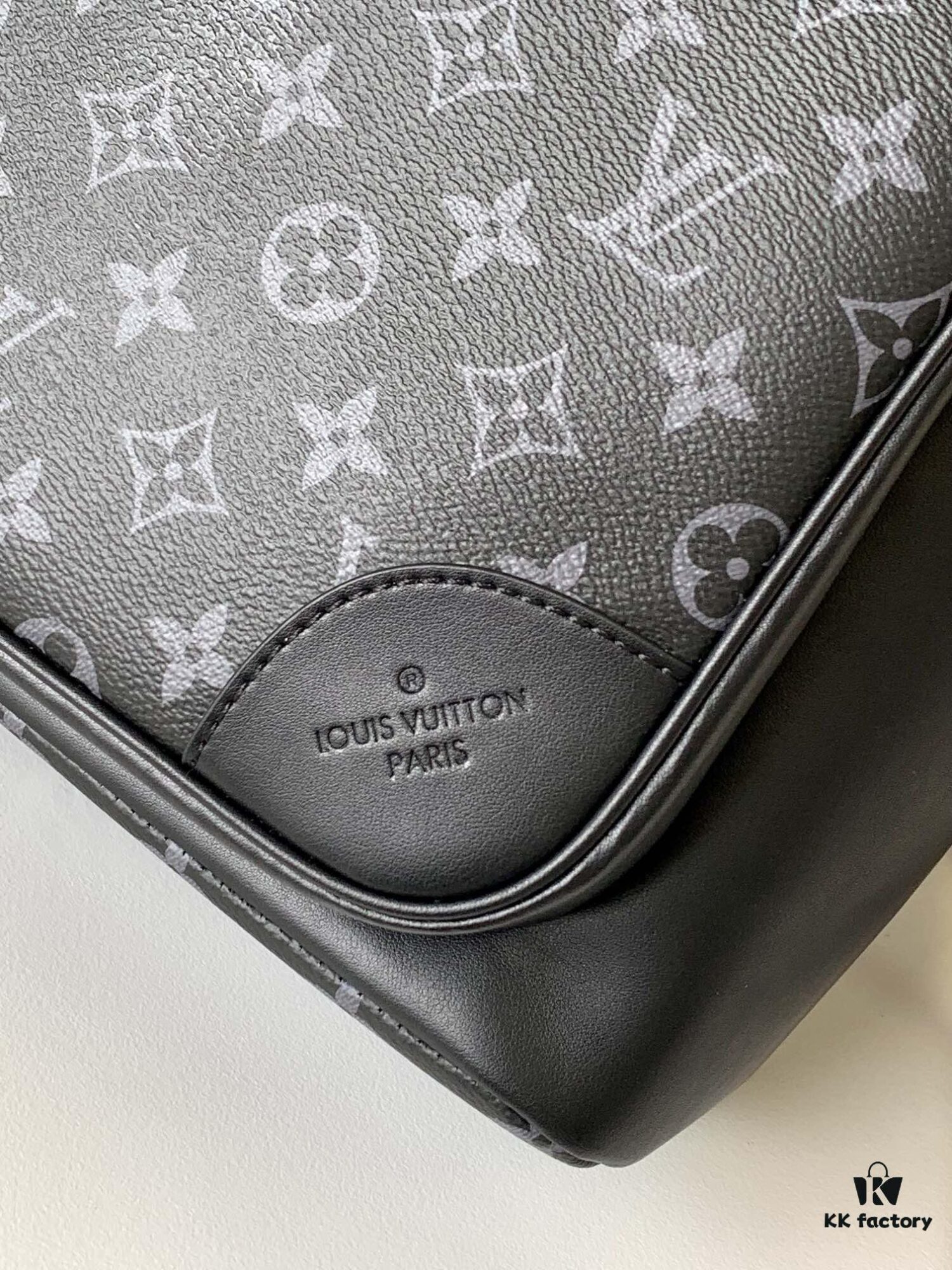 Top Quality Original M45335 Black Flower Black Check Dean Backpack