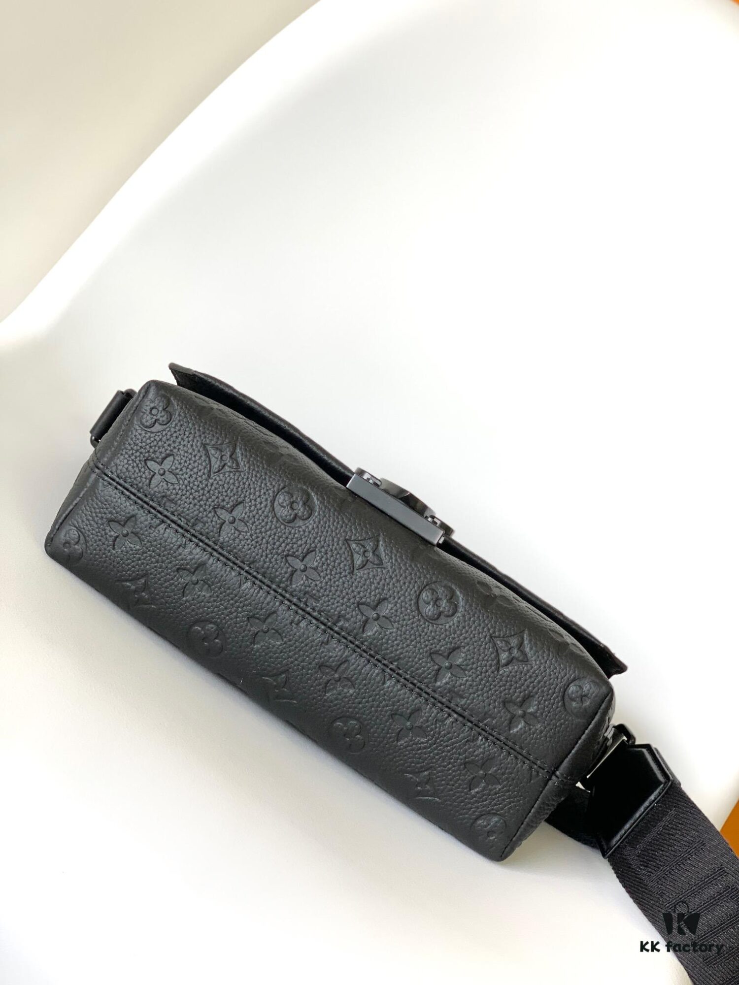 69305db1f09edb6de4c4fff9 Top-tier Original Order M46794 Black Flower M23741 Embossed S-Cape Messenger Bag