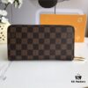 69305dbcf09edb6de4c5000d M60017 Interior Colorway Zippy Wallet