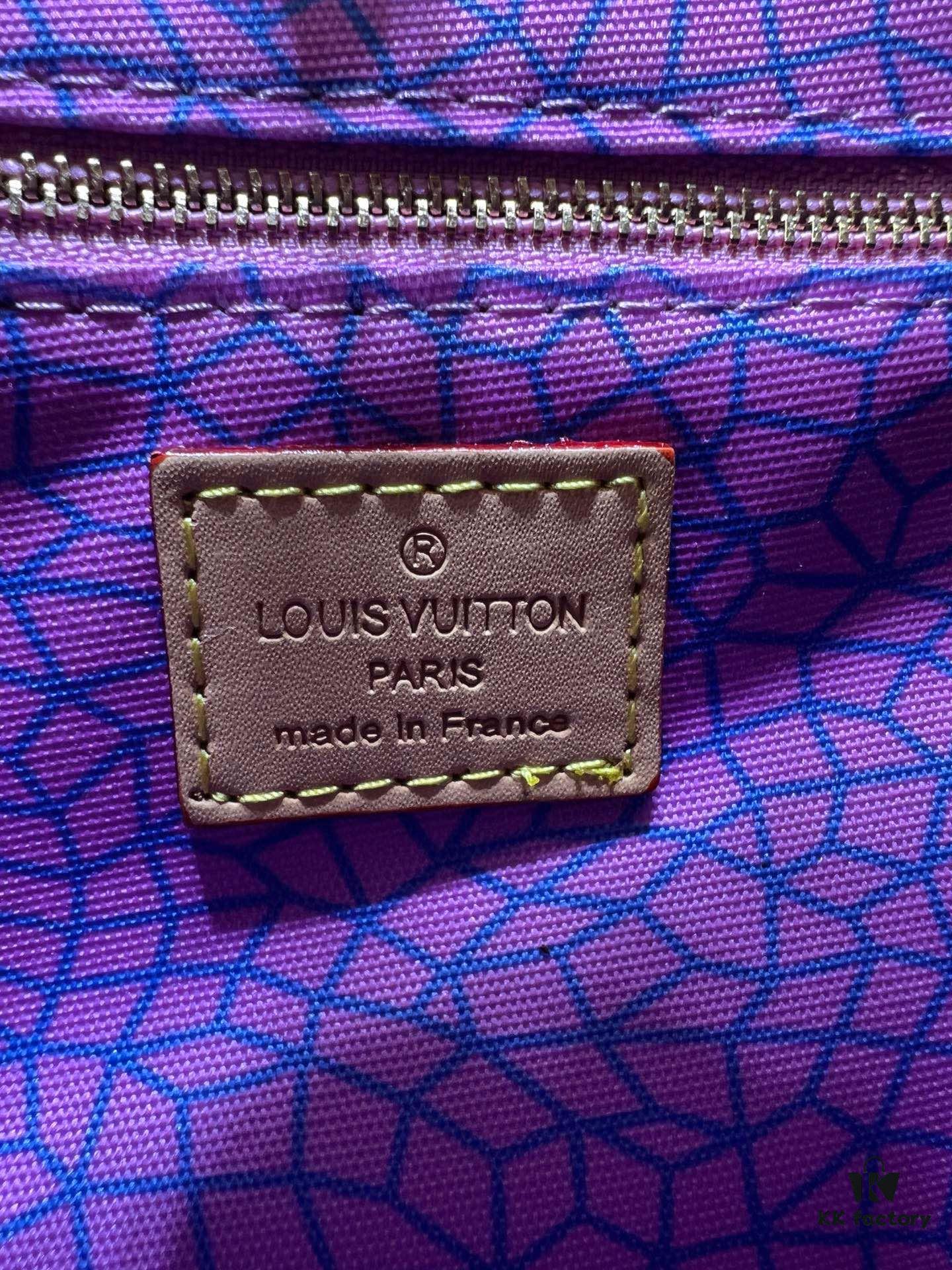 69305dd5f09edb6de4c50044 M46467 M45654 LV x YK OnTheGo Small Handbag