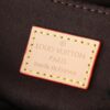 69305e56f09edb6de4c50151 M46279 East West Métis Small Messenger Bag