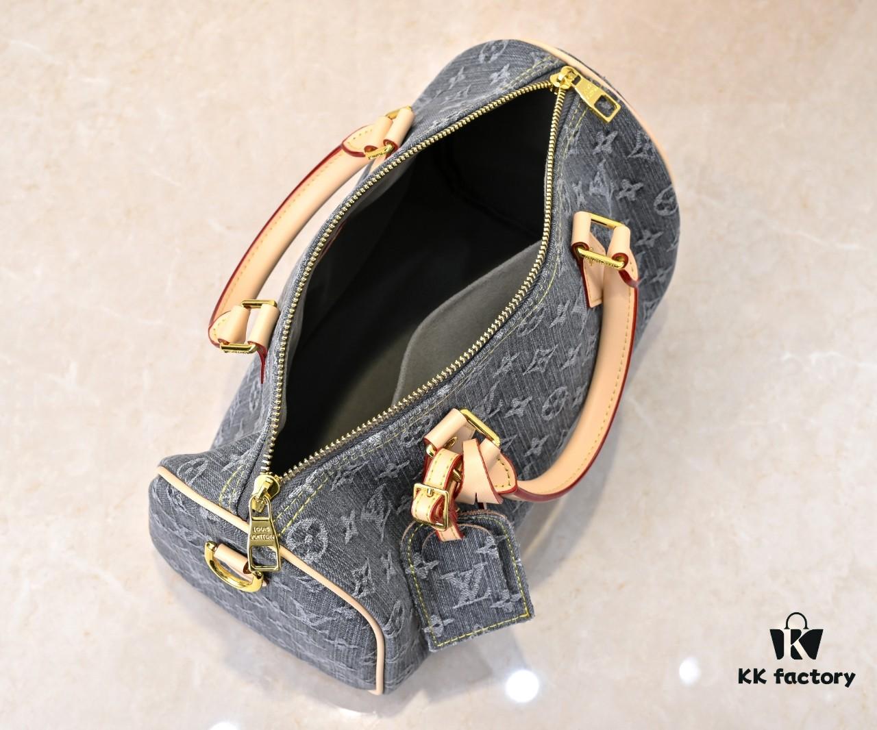 69305e63f09edb6de4c5016b M13443 M40391 Denim Jeans Louis Vuitton x Takashi Murakami Cherry Monogram Bag