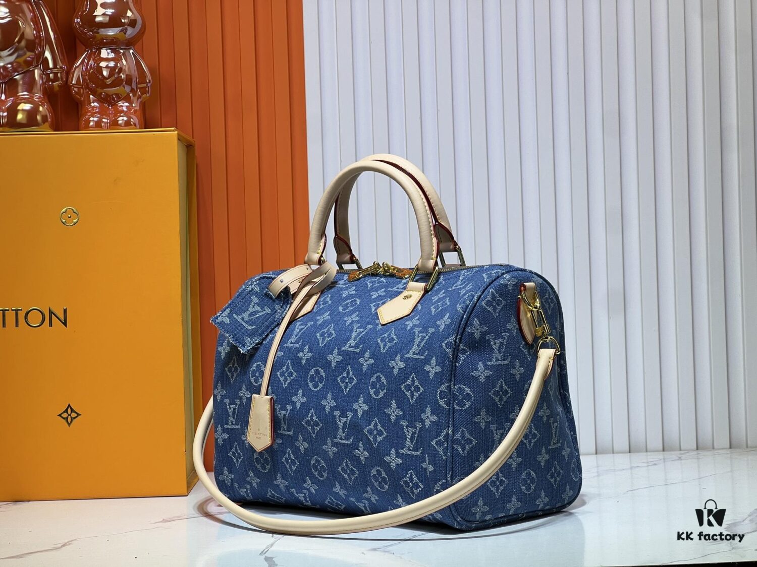 69305f0cf09edb6de4c502bd Grey Denim Blue Denim M13344 M40391 Denim Jeans Louis Vuitton Takashi Murakami Cherry Monogram Collection