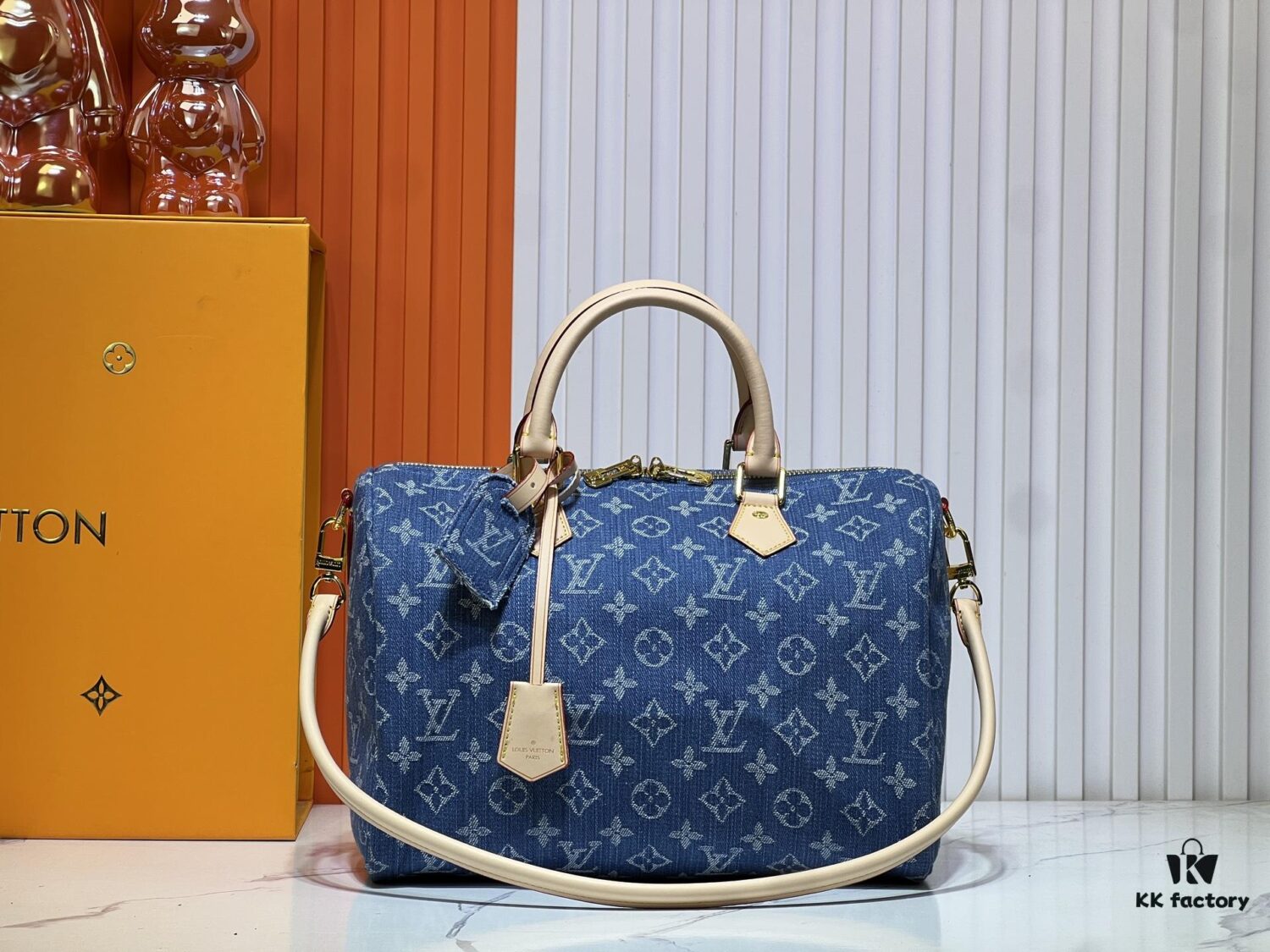 69305f0cf09edb6de4c502bf Grey Denim Blue Denim M13344 M40391 Denim Jeans Louis Vuitton Takashi Murakami Cherry Monogram Collection