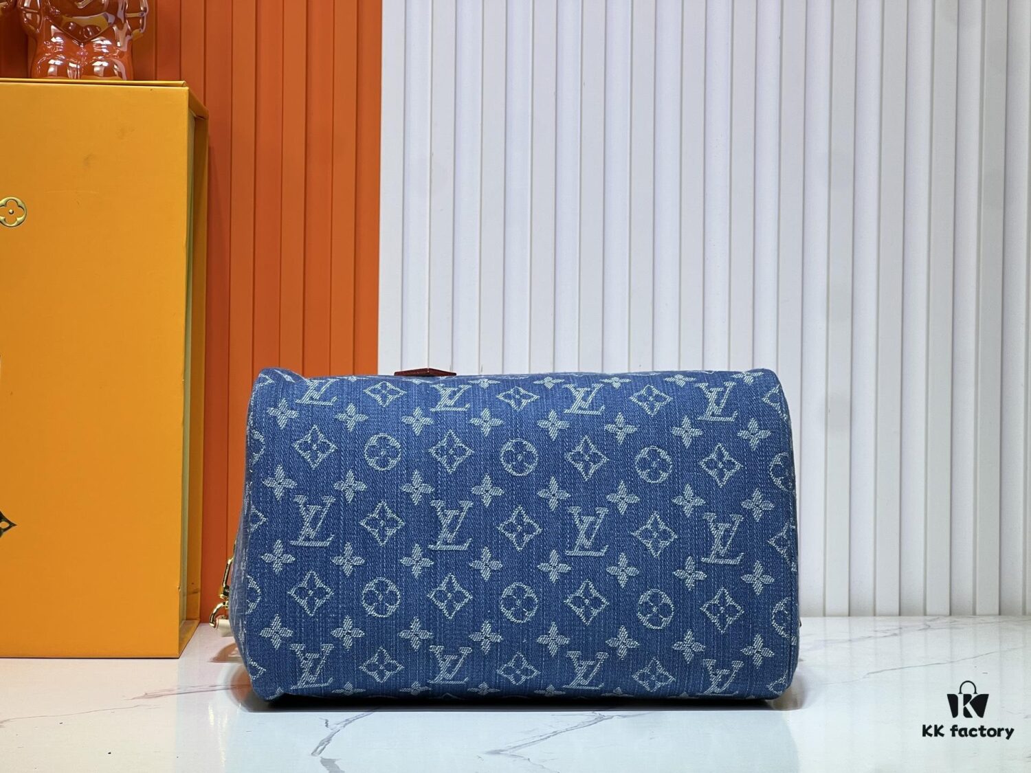 69305f10f09edb6de4c502c1 Grey Denim Blue Denim M13344 M40391 Denim Jeans Louis Vuitton Takashi Murakami Cherry Monogram Collection
