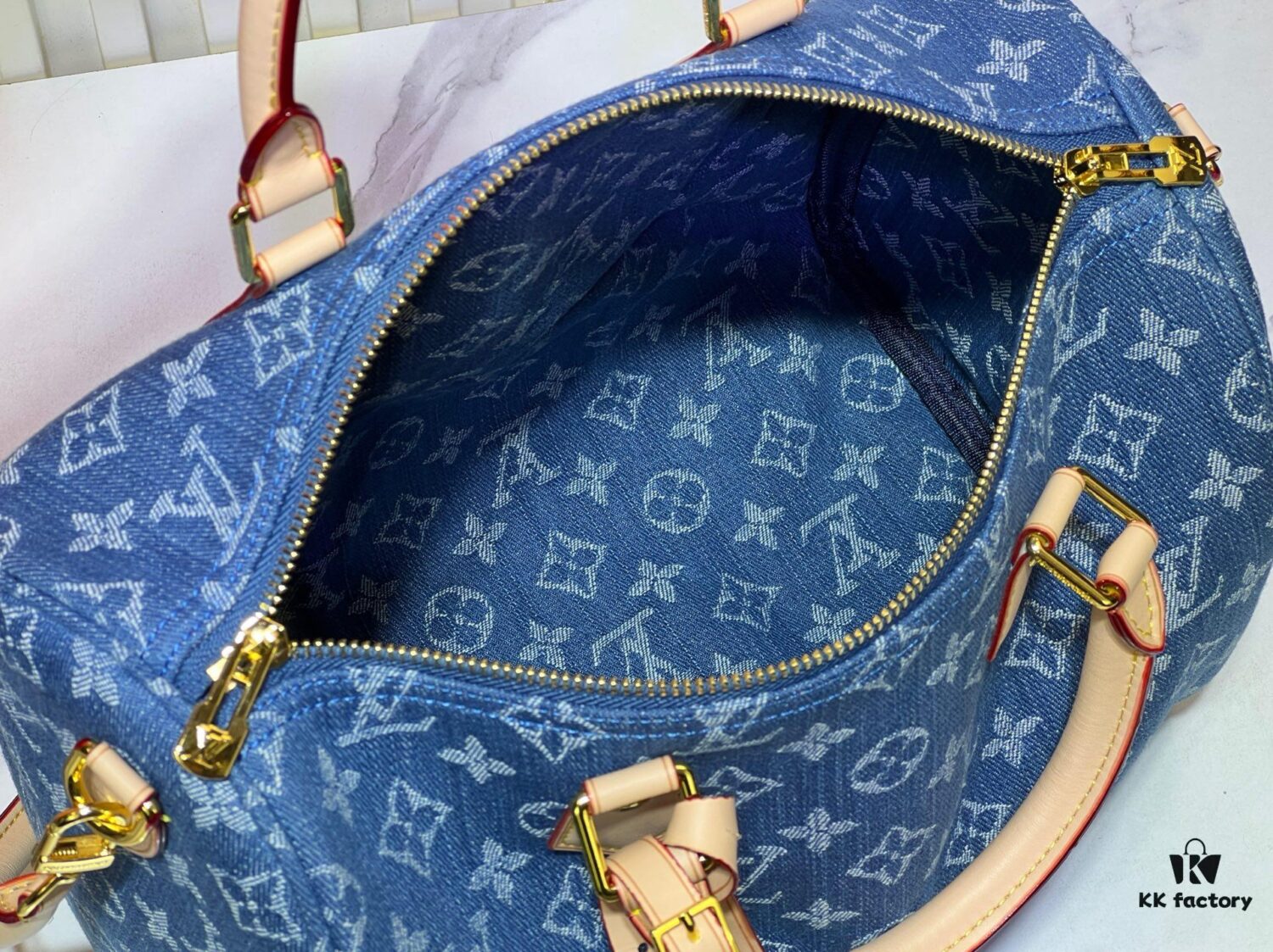 69305f11f09edb6de4c502c2 Grey Denim Blue Denim M13344 M40391 Denim Jeans Louis Vuitton Takashi Murakami Cherry Monogram Collection