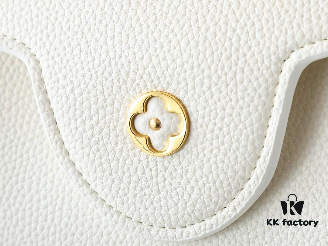 69305f56f09edb6de4c5036d Guangzhou Goods Upgraded Original M12935 M12936 M12937 M12938 Capucines BB Handbag