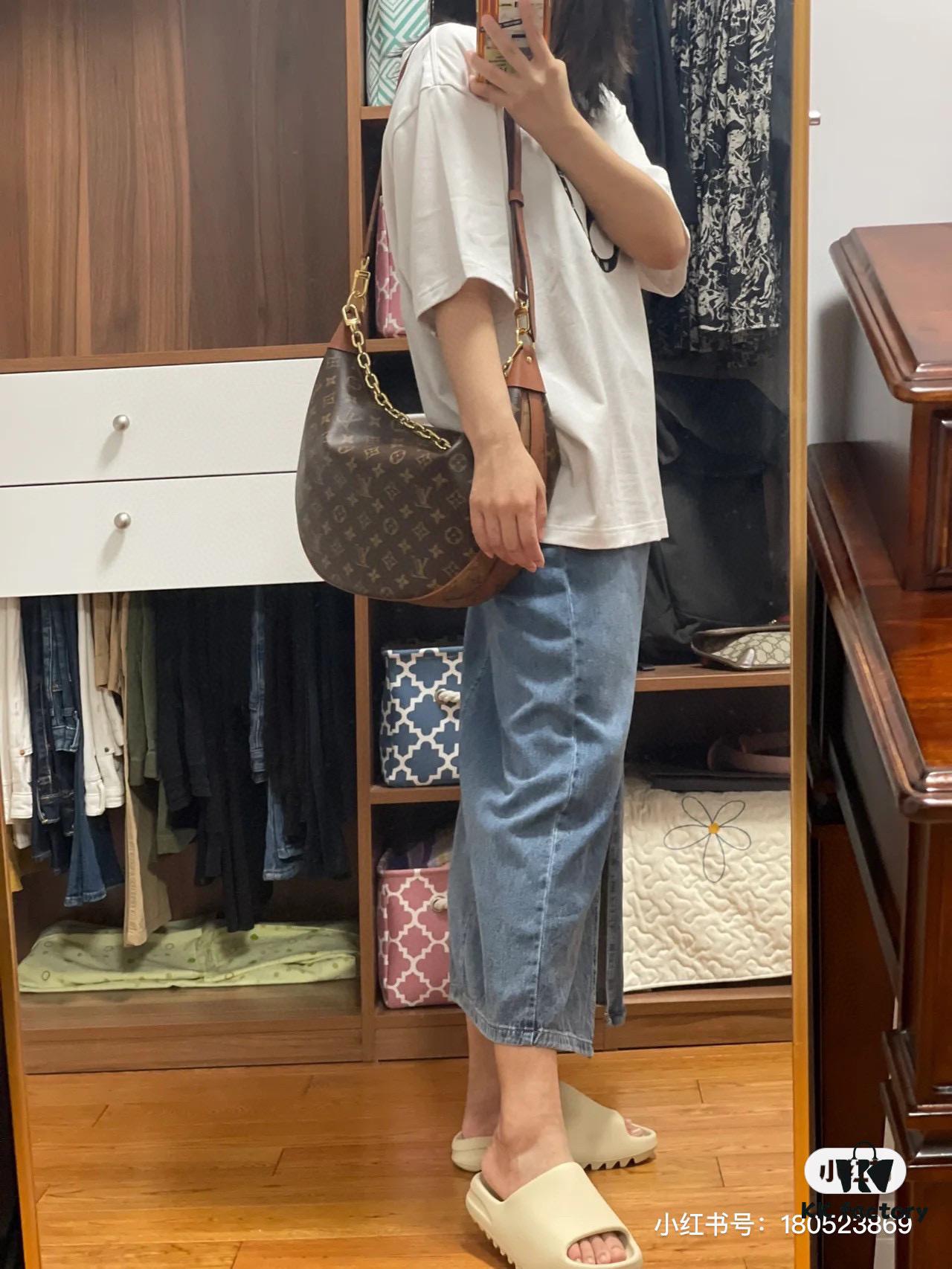 69305f92f09edb6de4c503f2 Upgraded Version ⬇️ M46311 Large Moon Bag, Classic Monogram with Yellow Flowers, LV Marel Vintage Handbag