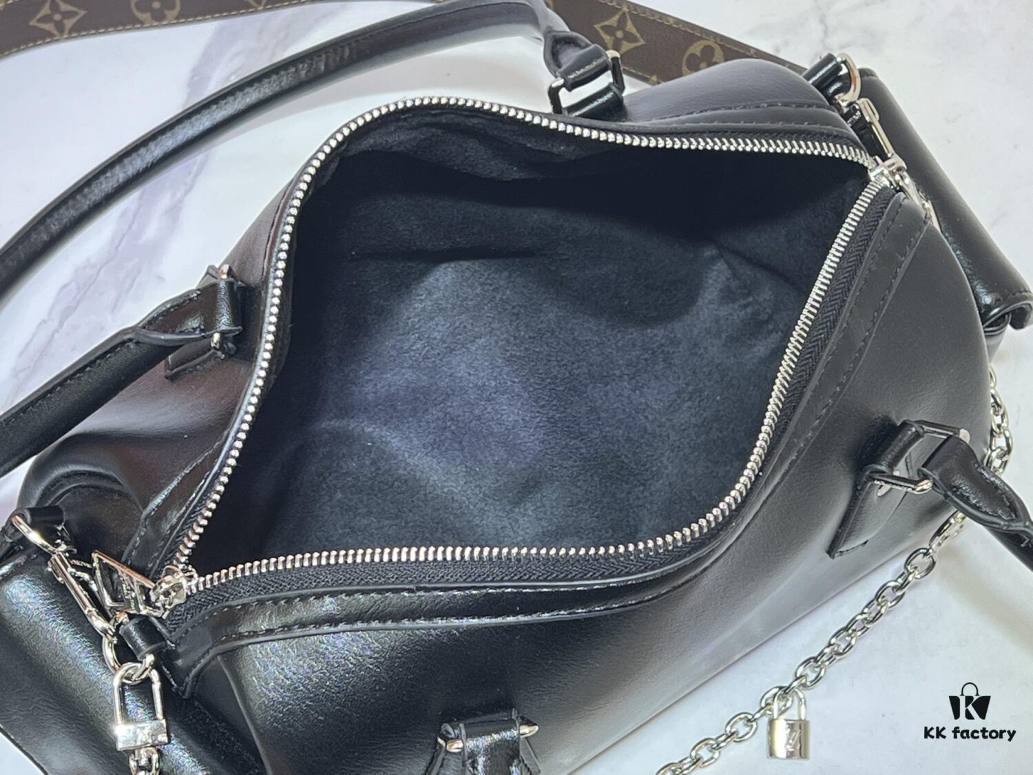69305ff0f09edb6de4c50494 Upgraded Original M12934 M12965 Speedy Cargo Bag
