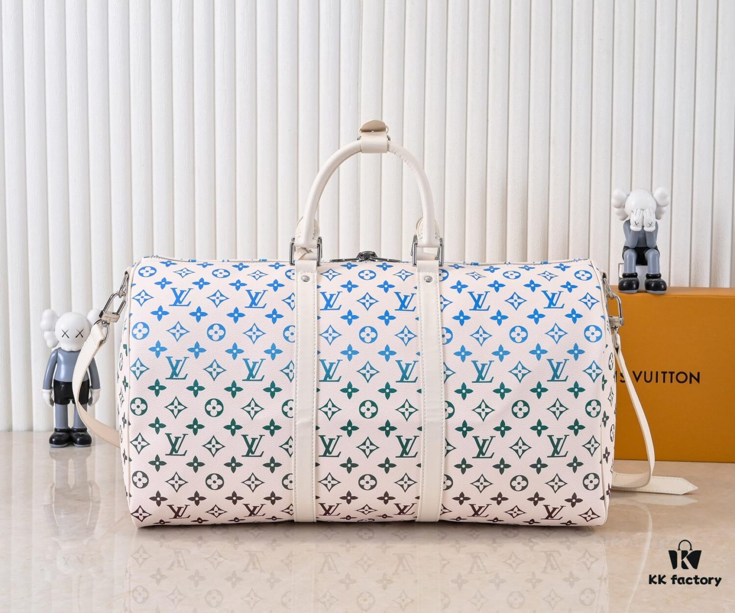 69305ff8f09edb6de4c504a0 New Arrival M13745 41416 13915 Gradient Tricolor Series LV2025 Spring/Summer Collection x Takashi Murakami Collaboration