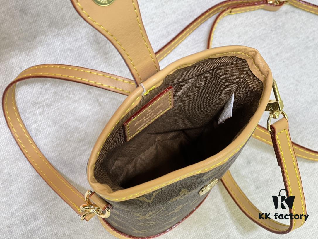 69306006f09edb6de4c504be Quality Upgrade 🔥 Exclusive Real Shot M80874 Vintage Mini Ice Cream Cone Bag 2022 Latest Fold Me Mini with Magnetic Clasp Design, Incorporating LV Hardware Elements, Compact and Exquisite Unisex Leather Bag