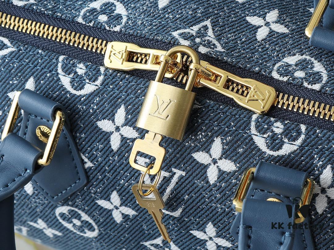 69306015f09edb6de4c504d8 Upgraded Original M46736 M59273 M58947 M21464 M59609 Speedy Bandoulière 25 Handbag, Strikingly Reintroduced in the 2021 Fall Wild at Heart Capsule Collection, Featuring Oversized LV Letter Embossing on Monogram Empreinte Leather, with a Detachable Shoulder Strap Offering Crossbody Wear