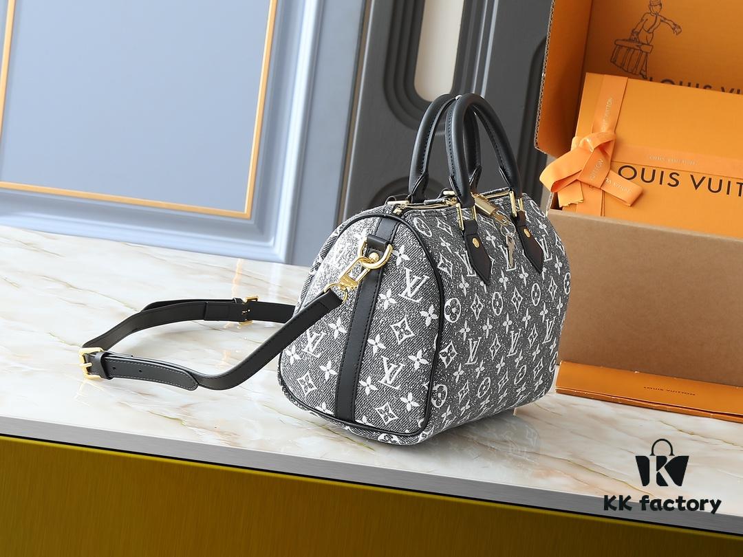69306016f09edb6de4c504db Upgraded Original M46736 M59273 M58947 M21464 M59609 Speedy Bandoulière 25 Handbag, Striking Reappearance in the 2021 Fall Wild at Heart Capsule Collection, Featuring Oversized LV Embossing on Monogram Empreinte Leather, with Detachable Shoulder Strap for Crossbody Wear