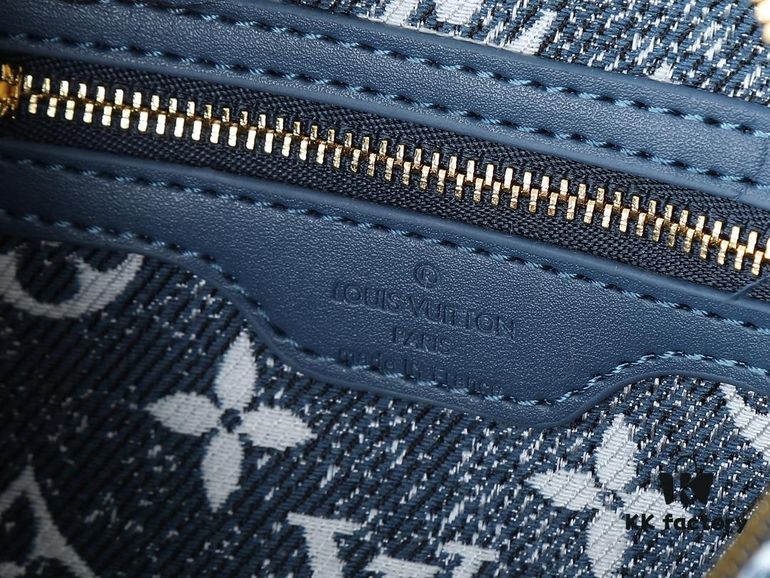 69306032f09edb6de4c50515 Upgraded Original M46736 M59273 M58947 M21464 M59609 Speedy Bandoulière 25 Handbag, Strikingly Reintroduced in the 2021 Fall Wild at Heart Capsule Collection, Featuring Oversized LV Letter Embossing on Monogram Empreinte Leather, with a Detachable Shoulder Strap Offering Crossbody Wear