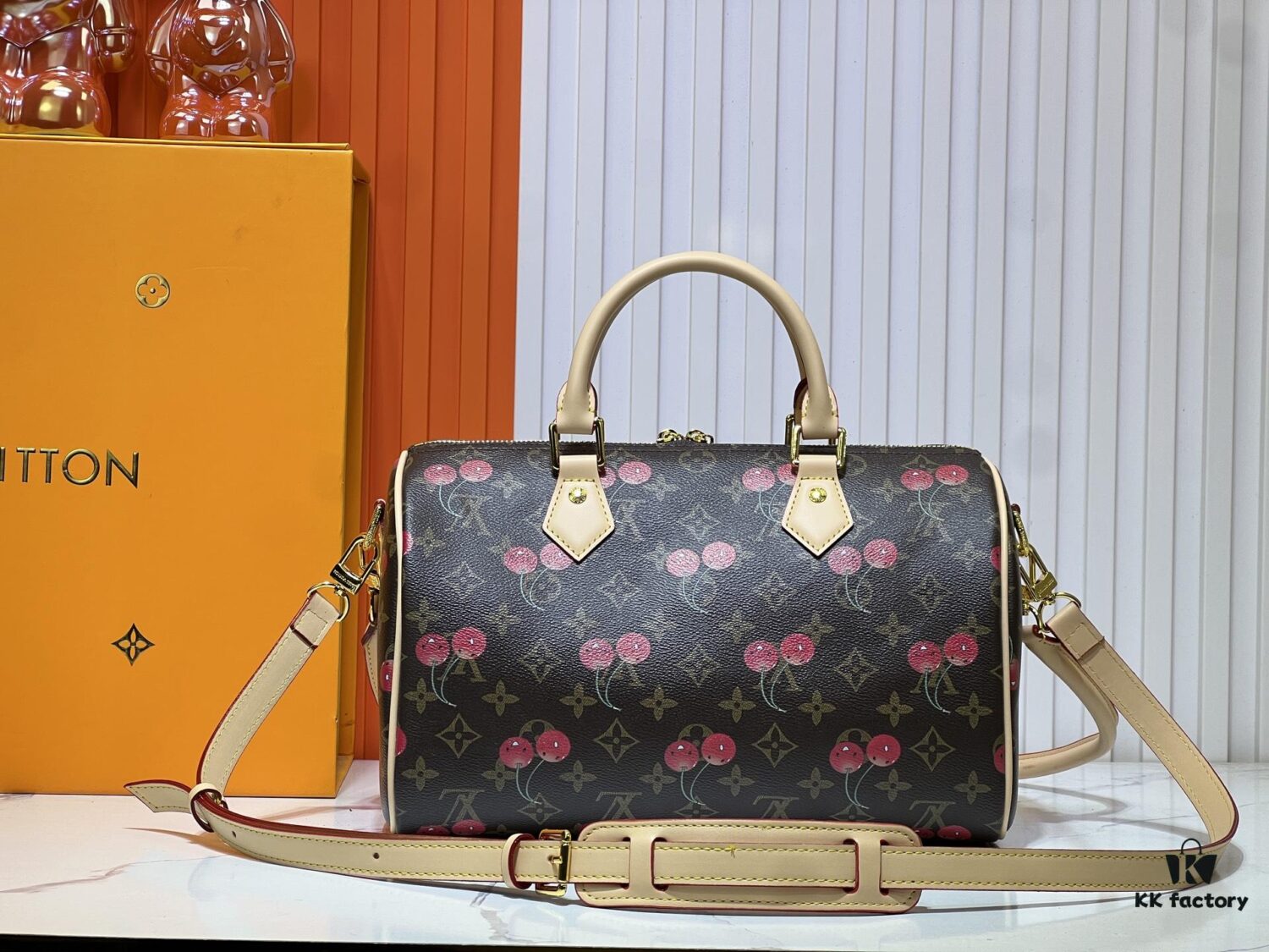 6930606bf09edb6de4c50575 M17089 M40391 Louis Vuitton Cherry Series Handbag from 2005 Designed by Takashi Murakami