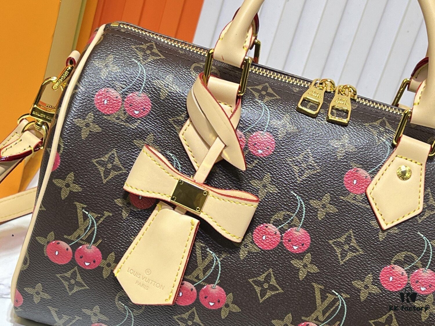 6930606bf09edb6de4c50576 M17089 M40391 Louis Vuitton Cherry Series Handbag from 2005 Designed by Takashi Murakami