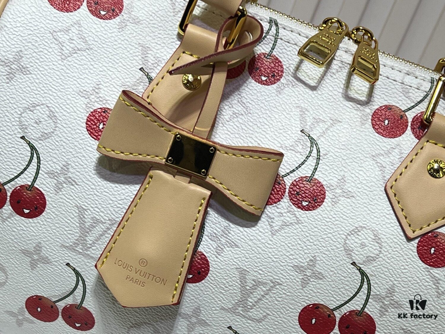 69306077f09edb6de4c50588 M17089 M40391 Louis Vuitton Cherry Series Handbag from 2005 Designed by Takashi Murakami