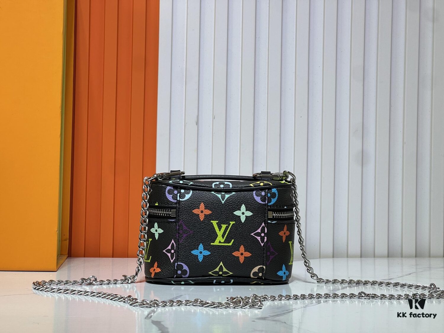 693060b4f09edb6de4c505f4 Upgraded Original M13747 M44495 M42265 M44936 M42263 LV Takashi Murakami Nice Mini Nano Cosmetic Pouch Featuring Monogram Print in 33 Vibrant Colors, 2025 LV x Takashi Murakami Collaboration White Tricolor and Black Tricolor Twelve-Section Series, Globally Popular Among Celebrities
